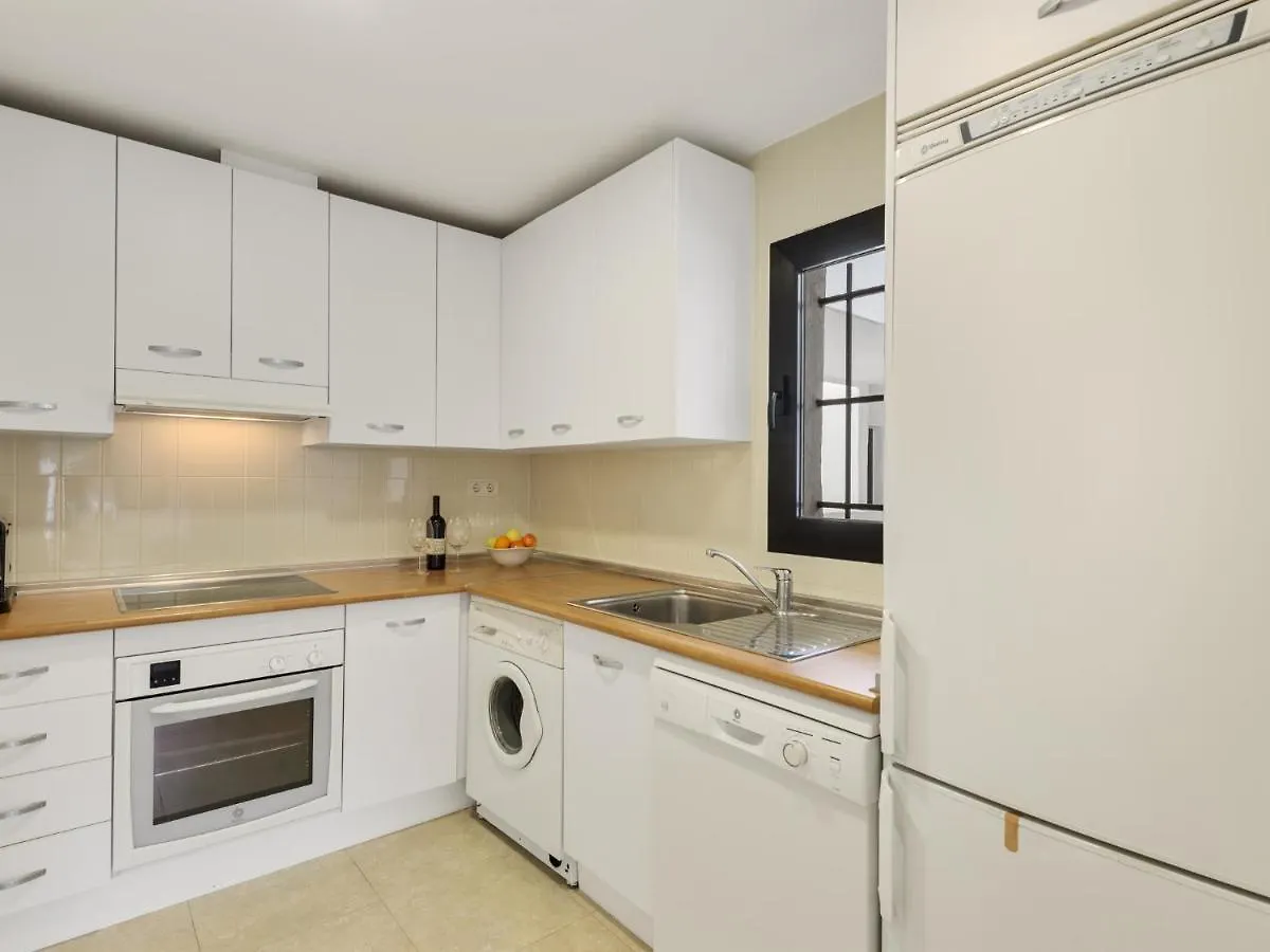 Apartamento De 2 Dormitorios En Playas Del Duque Marbella 0*,  Spain
