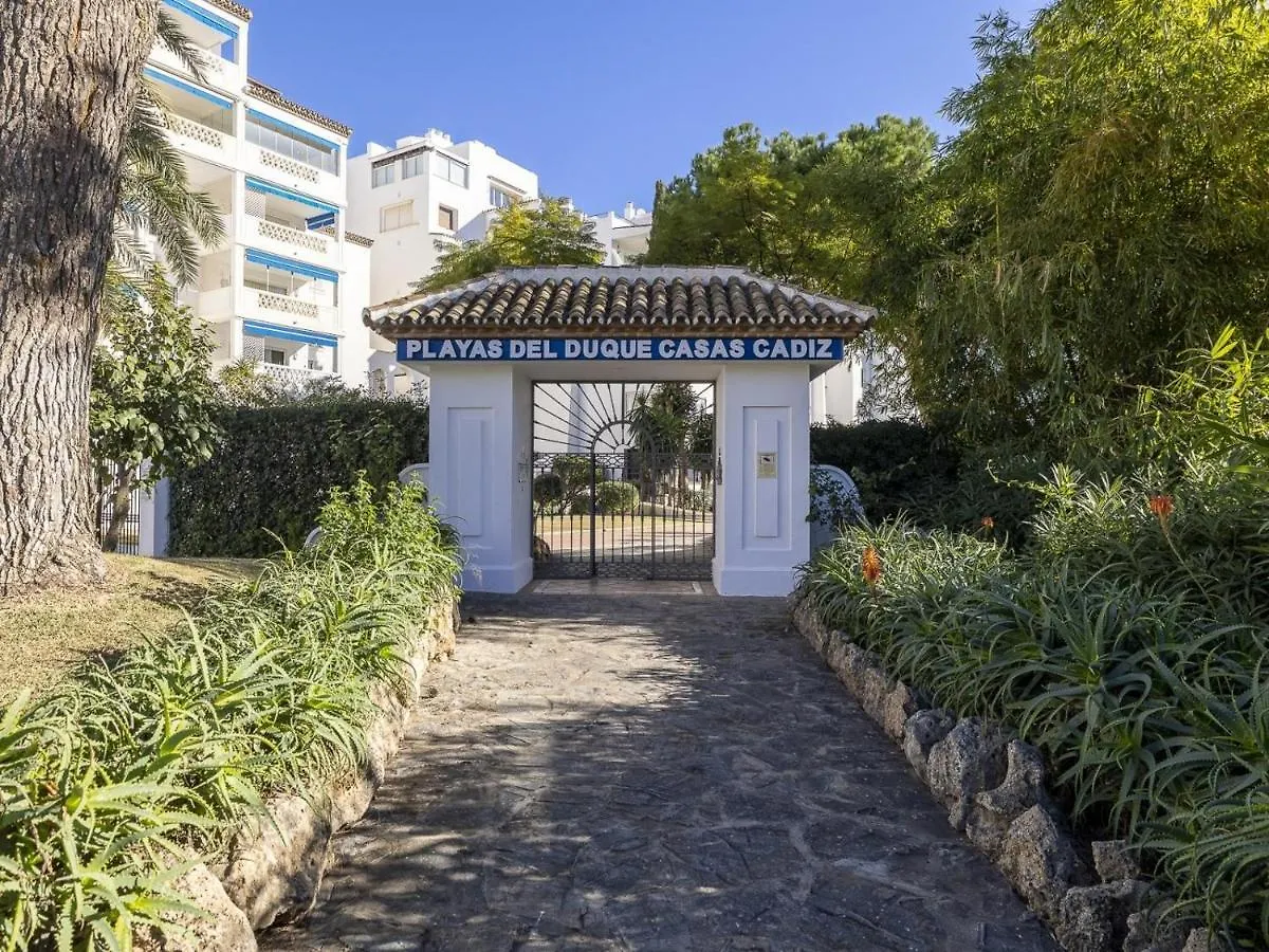 Apartamento De 2 Dormitorios En Playas Del Duque Marbella Apartment